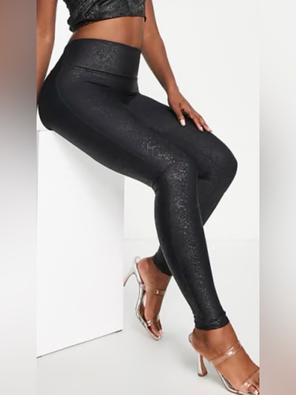 NWOT Spanx Matte Faux Leather Snakeskin Legging - Black